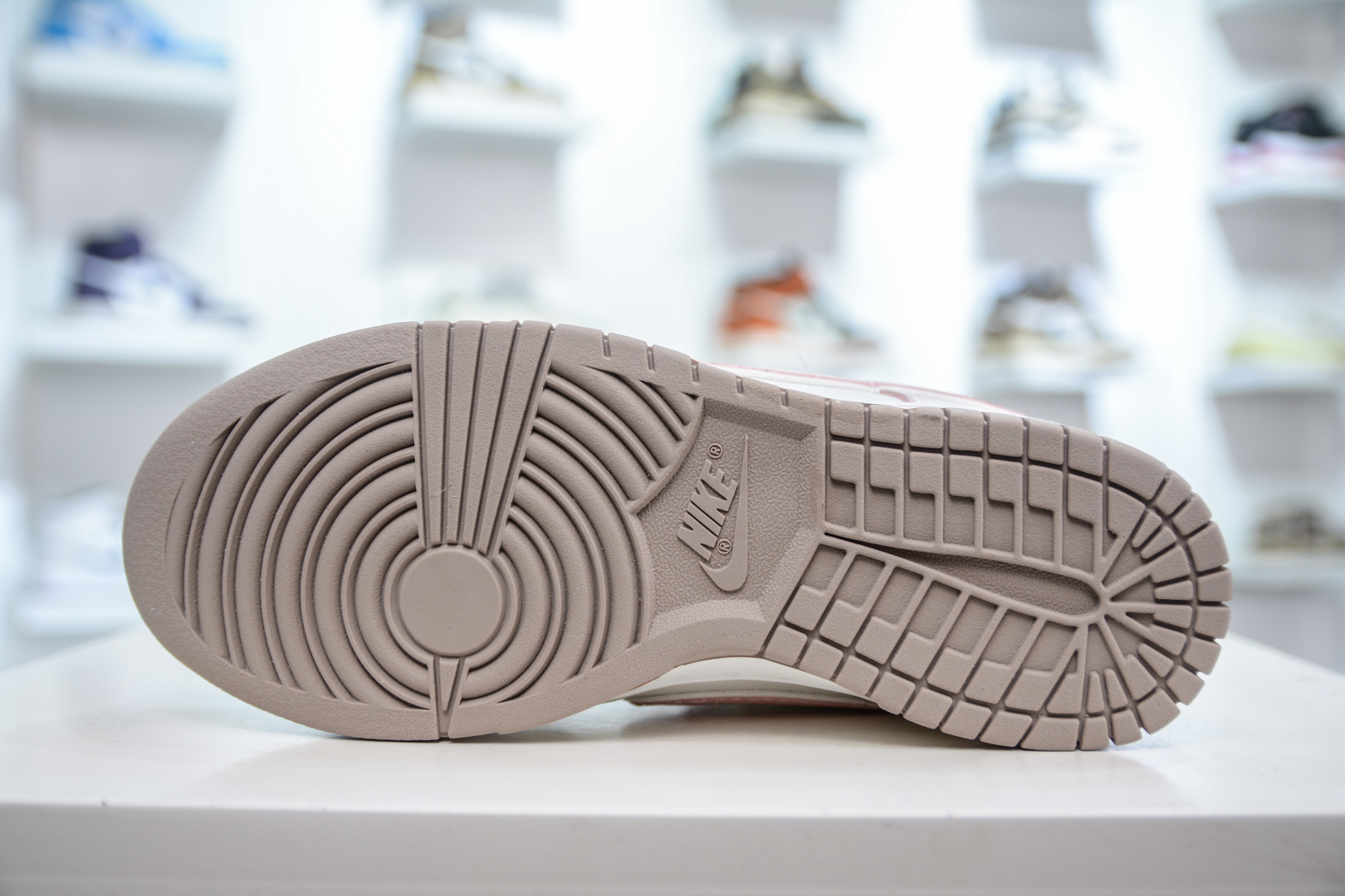 230  YC纯原 Nike Dunk Low 心动旋律 白粉  WP0212-013