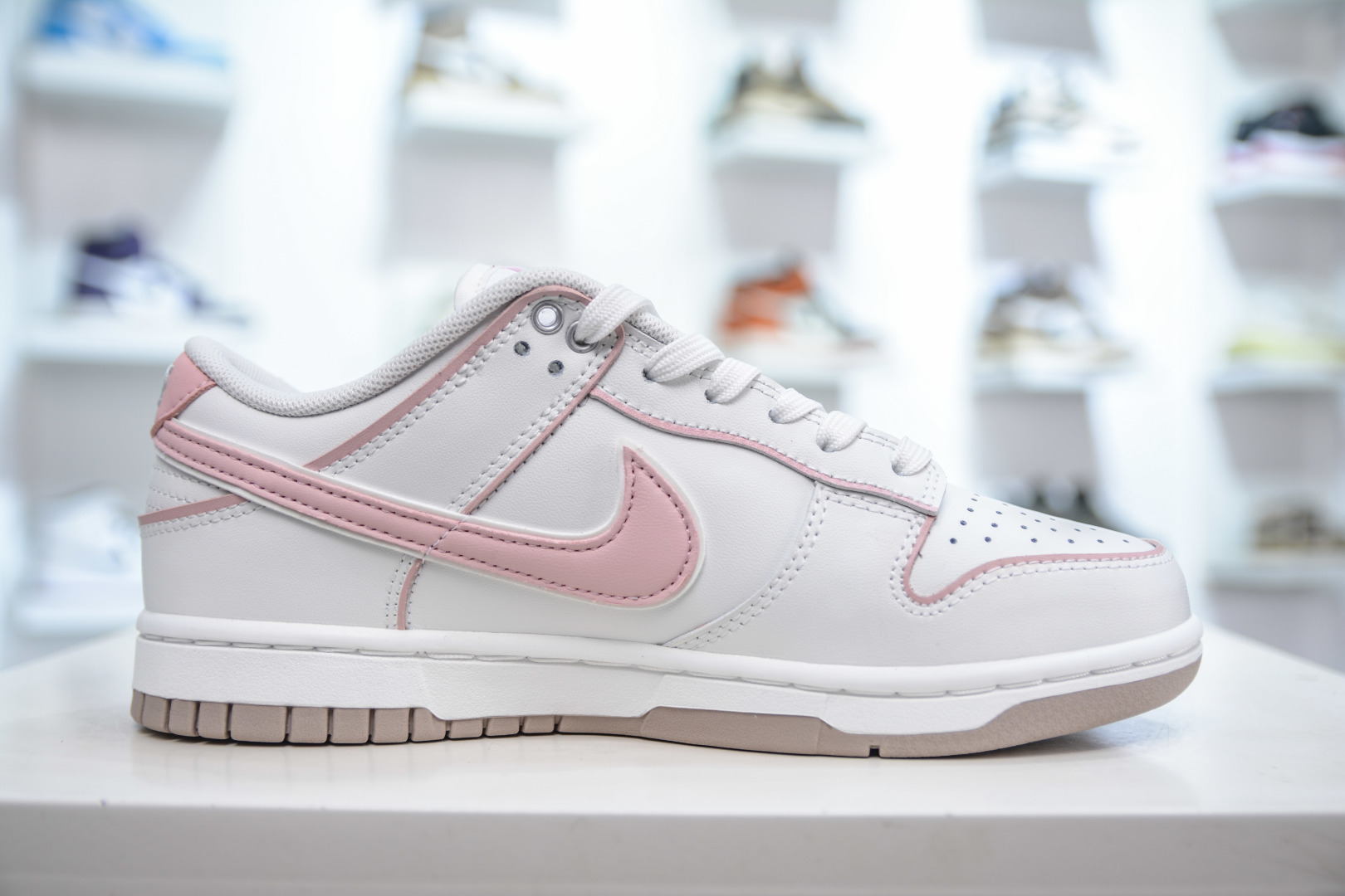 230  YC纯原 Nike Dunk Low 心动旋律 白粉  WP0212-013