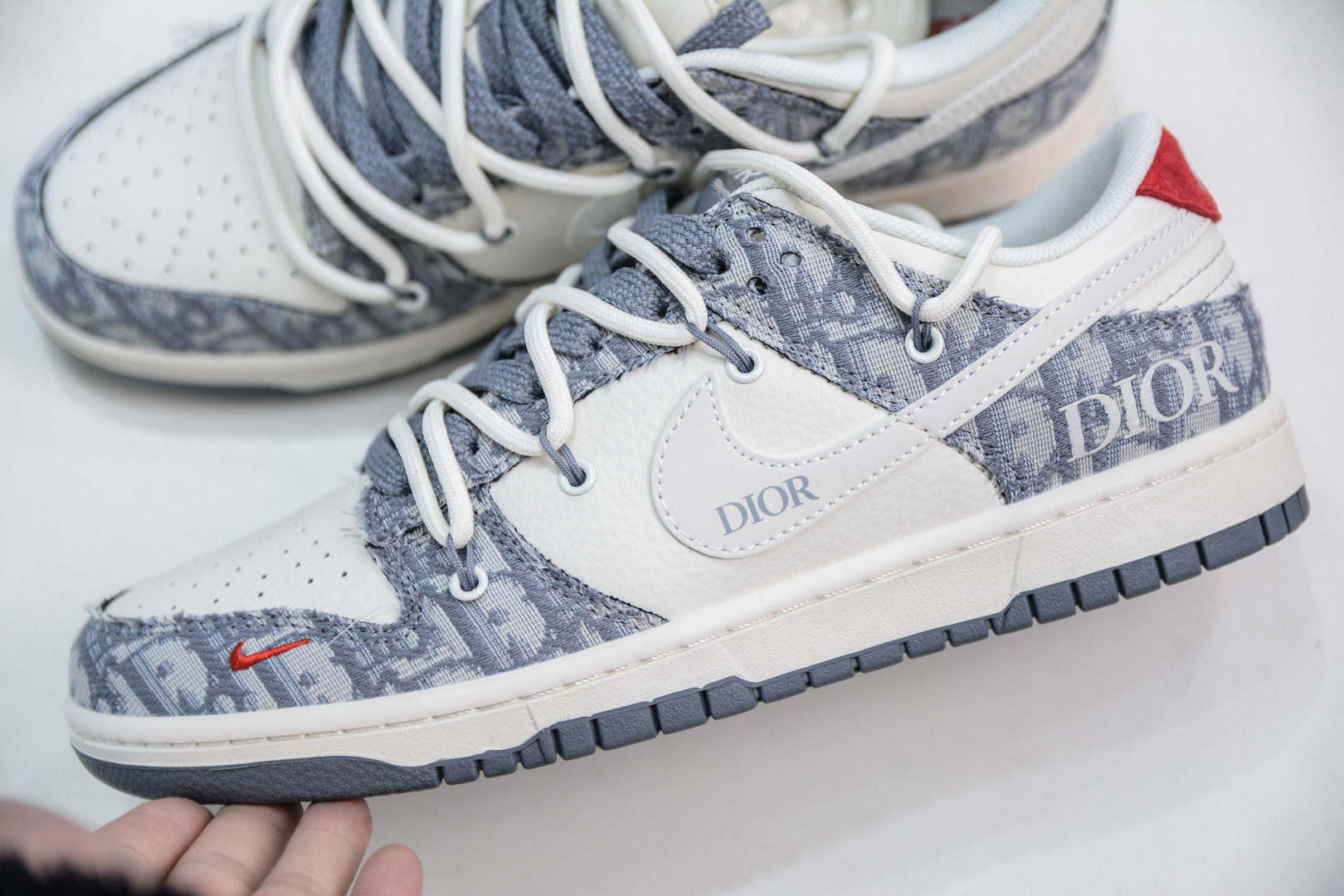 300  Nike SB Dunk Low x DIOR 迪奥联名-白灰牛仔  SJ2068-316
