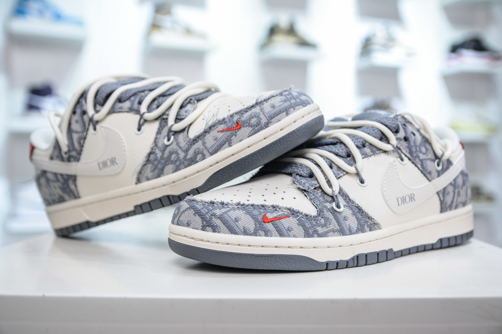 300  Nike SB Dunk Low x DIOR 迪奥联名-白灰牛仔  SJ2068-316