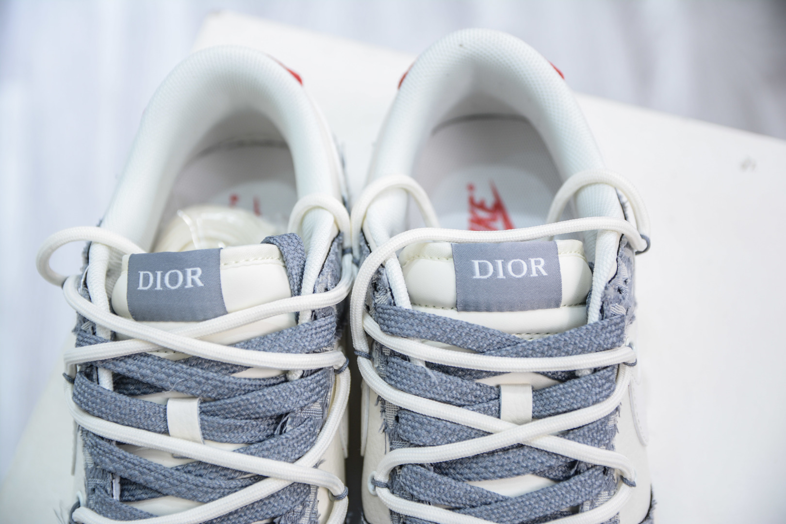 300  Nike SB Dunk Low x DIOR 迪奥联名-白灰牛仔  SJ2068-316