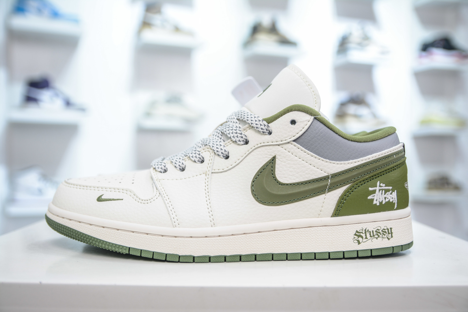 270 Air Jordan 1 Retro Low x Stussy 斯图西联名-米灰绿立体勾 XS6086-558