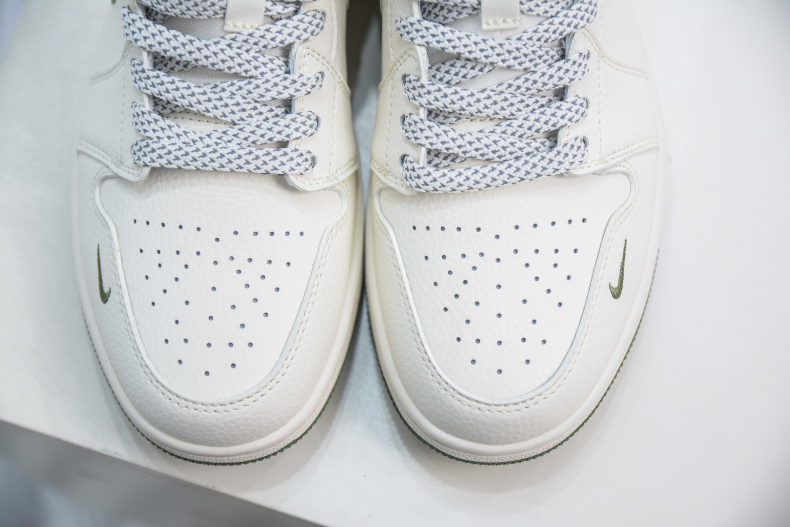 270 Air Jordan 1 Retro Low x Stussy 斯图西联名-米灰绿立体勾 XS6086-558
