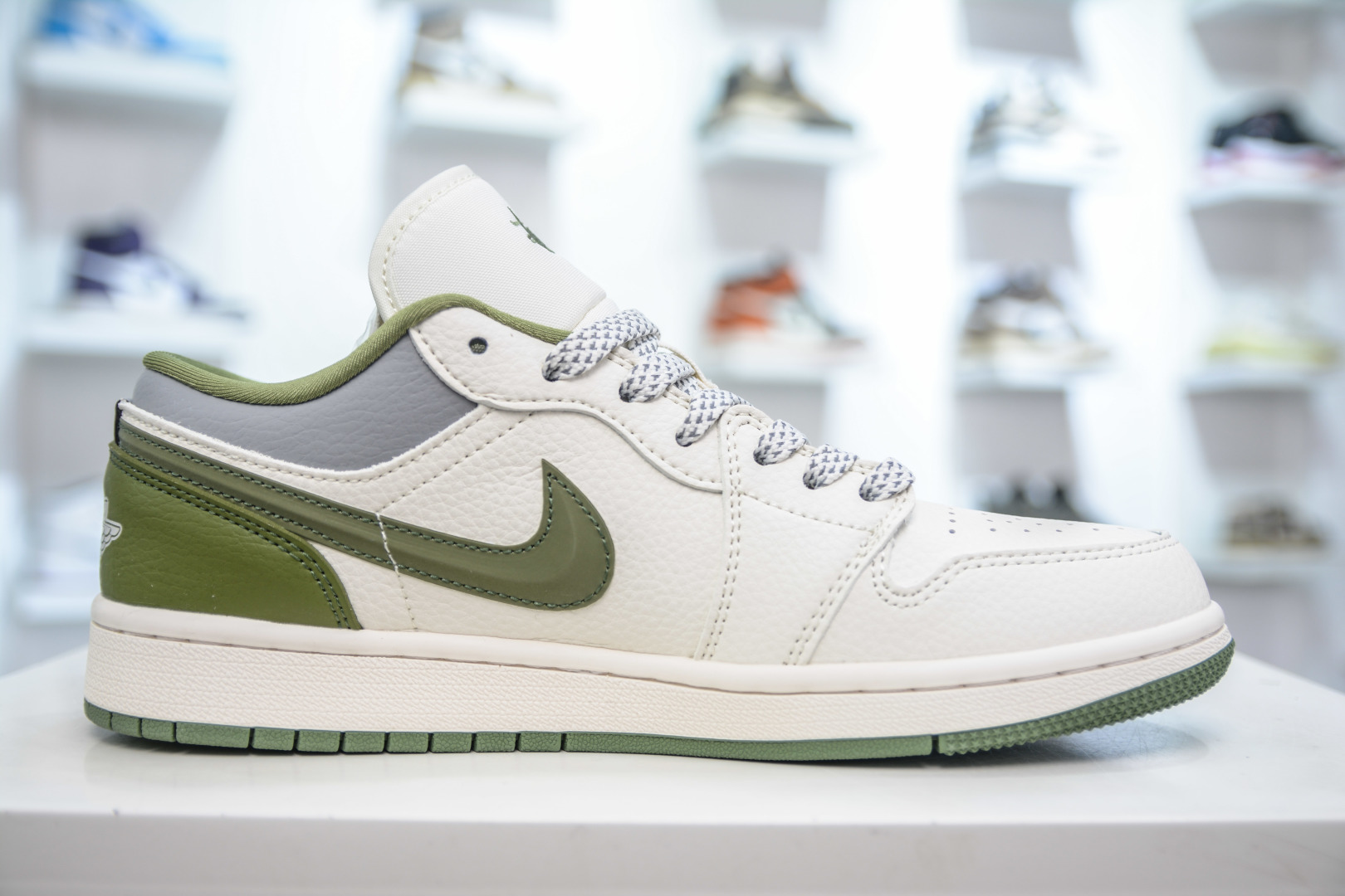 270 Air Jordan 1 Retro Low x Stussy 斯图西联名-米灰绿立体勾 XS6086-558