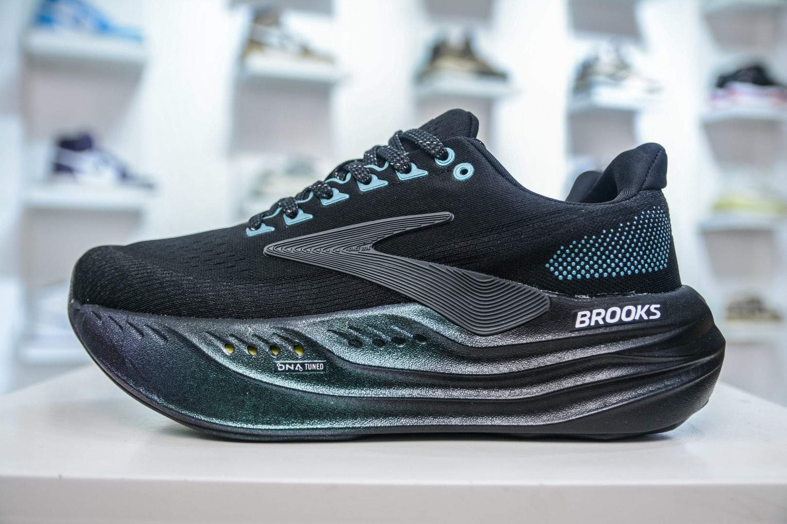 240 Brooks 布鲁克斯 Glycerin Max 超弹轻盈跑步鞋 120436 1B 026