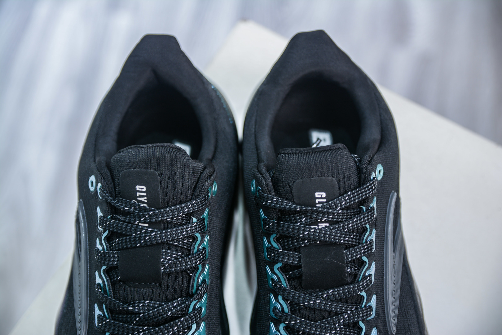 240 Brooks 布鲁克斯 Glycerin Max 超弹轻盈跑步鞋 120436 1B 026