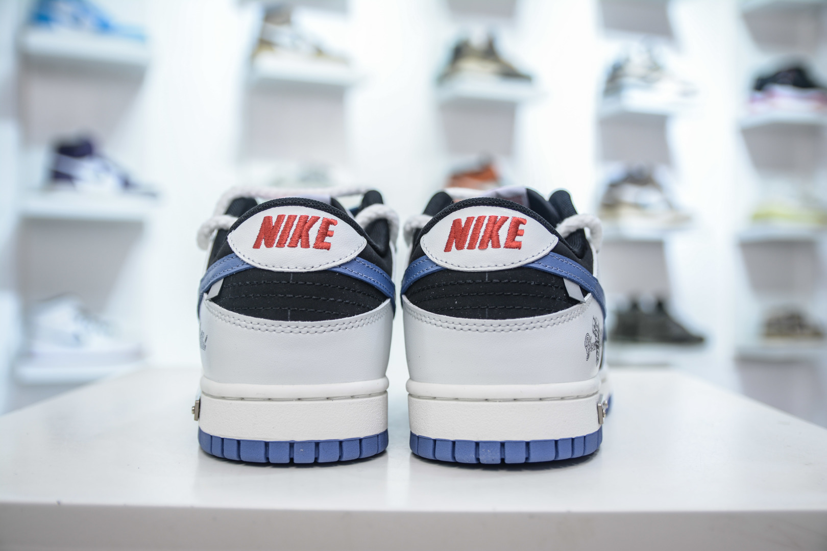280 YC纯原 NK Dunk Low 亿万少年 黑白蓝 WB0320-019