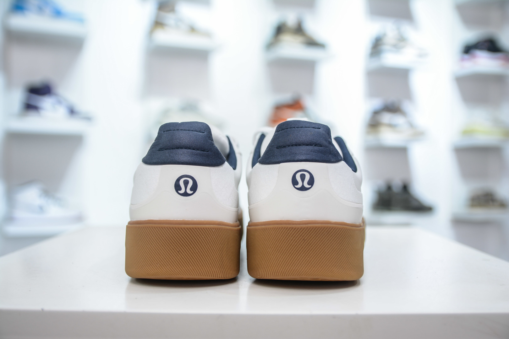 260 CS版 lululemon Cityverse 露露乐檬极简主义减震耐磨低帮生活休闲鞋