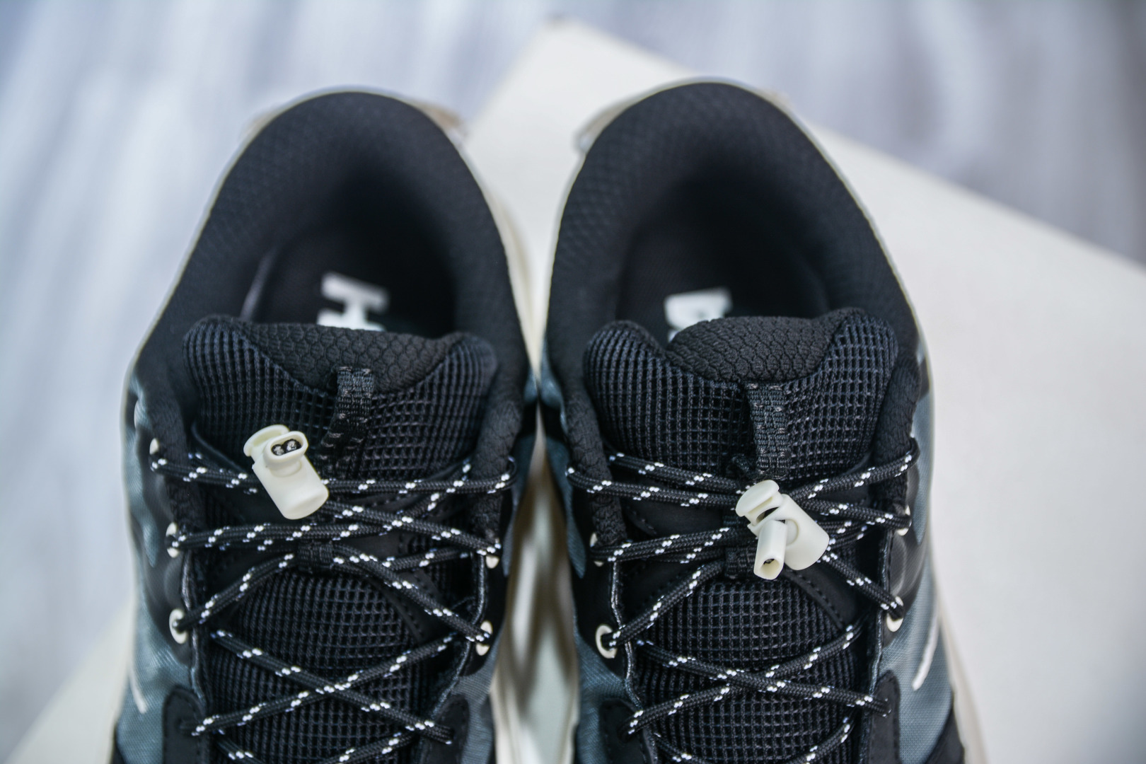 200 CS版 HOKA ONE ONE Bondi B3 LS 运动舒适低帮跑步鞋 1155351/BKLB