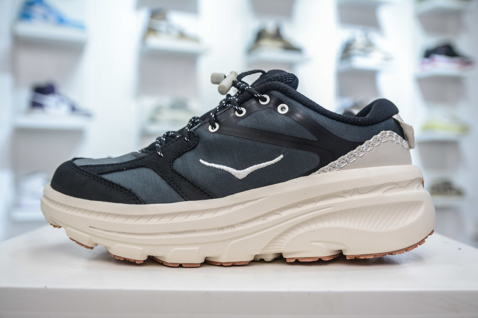 200 CS版 HOKA ONE ONE Bondi B3 LS 运动舒适低帮跑步鞋 1155351/BKLB