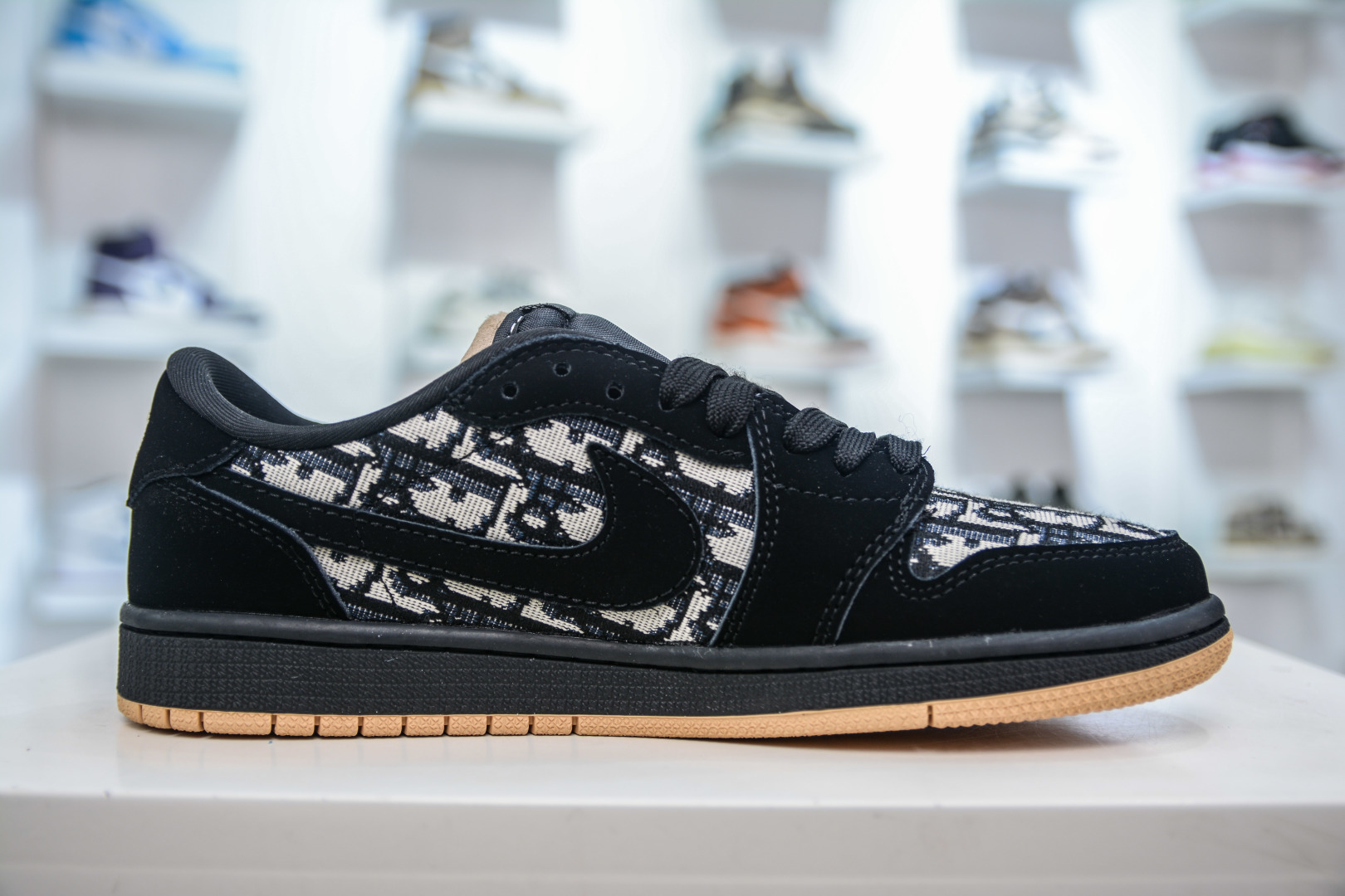 270 TS x Air Jordan AJ1 Low x DIOR 迪奥联名-黑针织生胶 倒钩低帮 XS2024-069