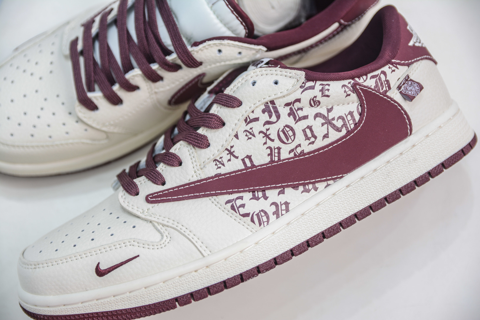 270 TS x Air Jordan x Chrome Hearts AJ1 Low 倒钩低帮联名克罗心-白酒红 LD2025-016