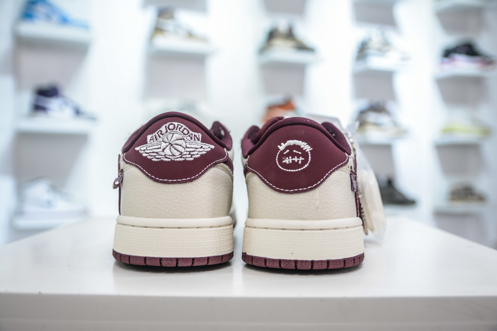 270 TS x Air Jordan x Chrome Hearts AJ1 Low 倒钩低帮联名克罗心-白酒红 LD2025-016