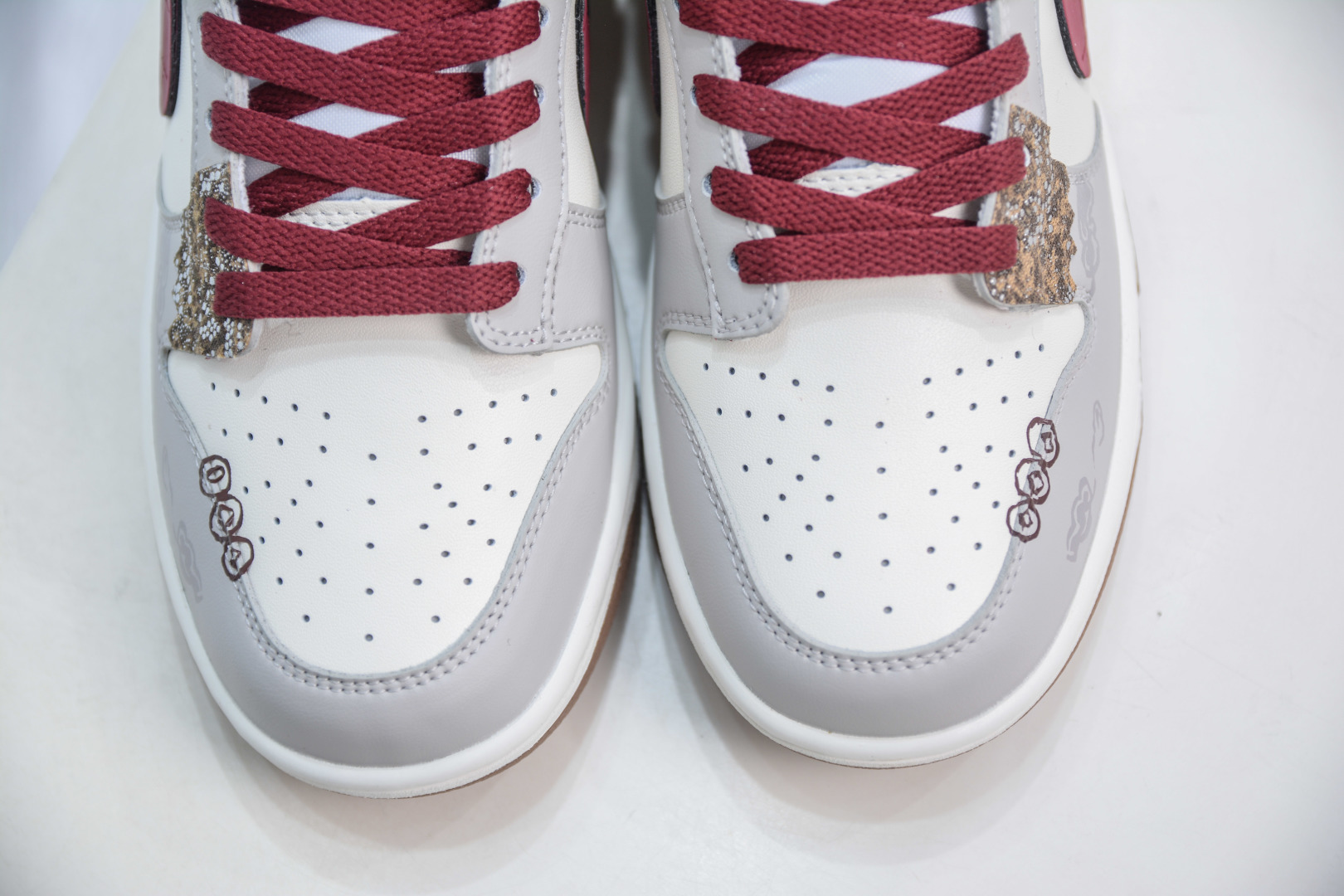 300 YC纯原 Nike SB Dunk Low 考拉派对 环岁之礼 巳巳如意 FB7160-161
