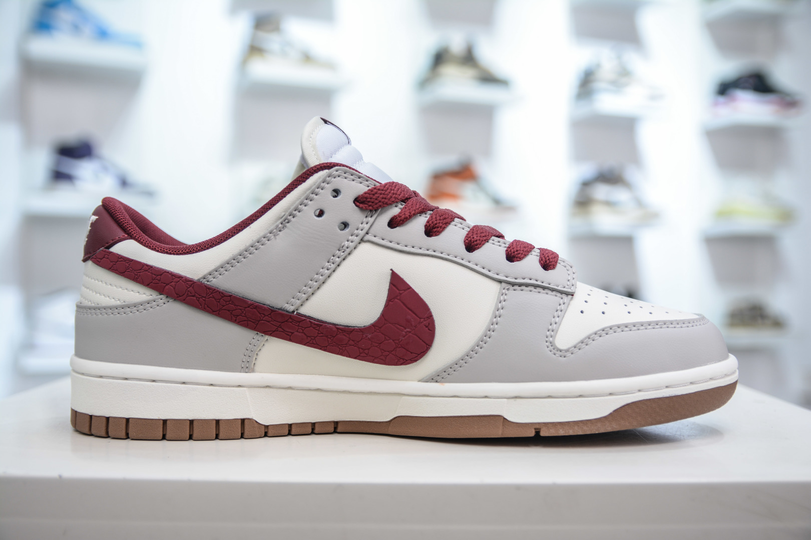 300 YC纯原 Nike SB Dunk Low 考拉派对 环岁之礼 巳巳如意 FB7160-161
