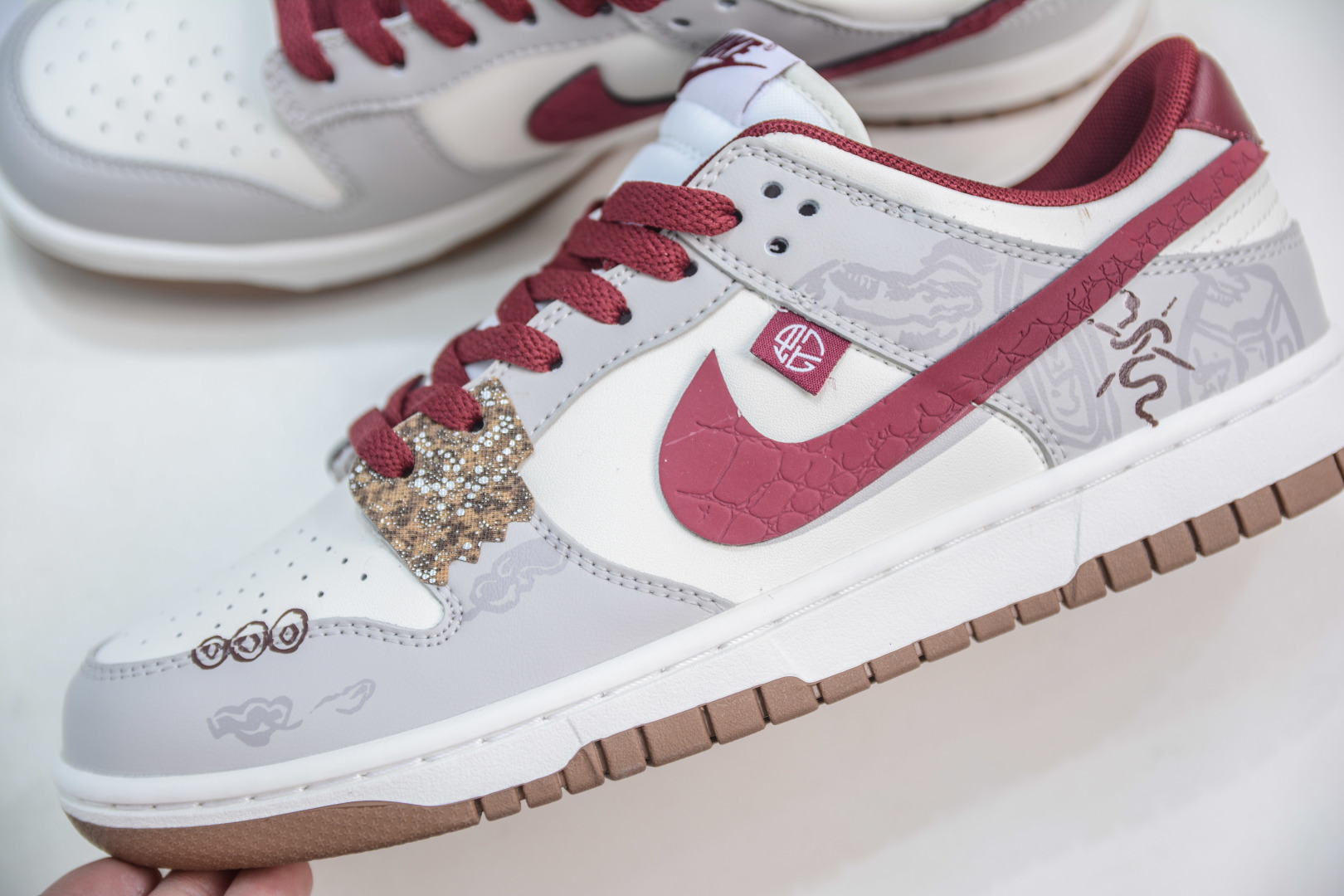 300 YC纯原 Nike SB Dunk Low 考拉派对 环岁之礼 巳巳如意 FB7160-161