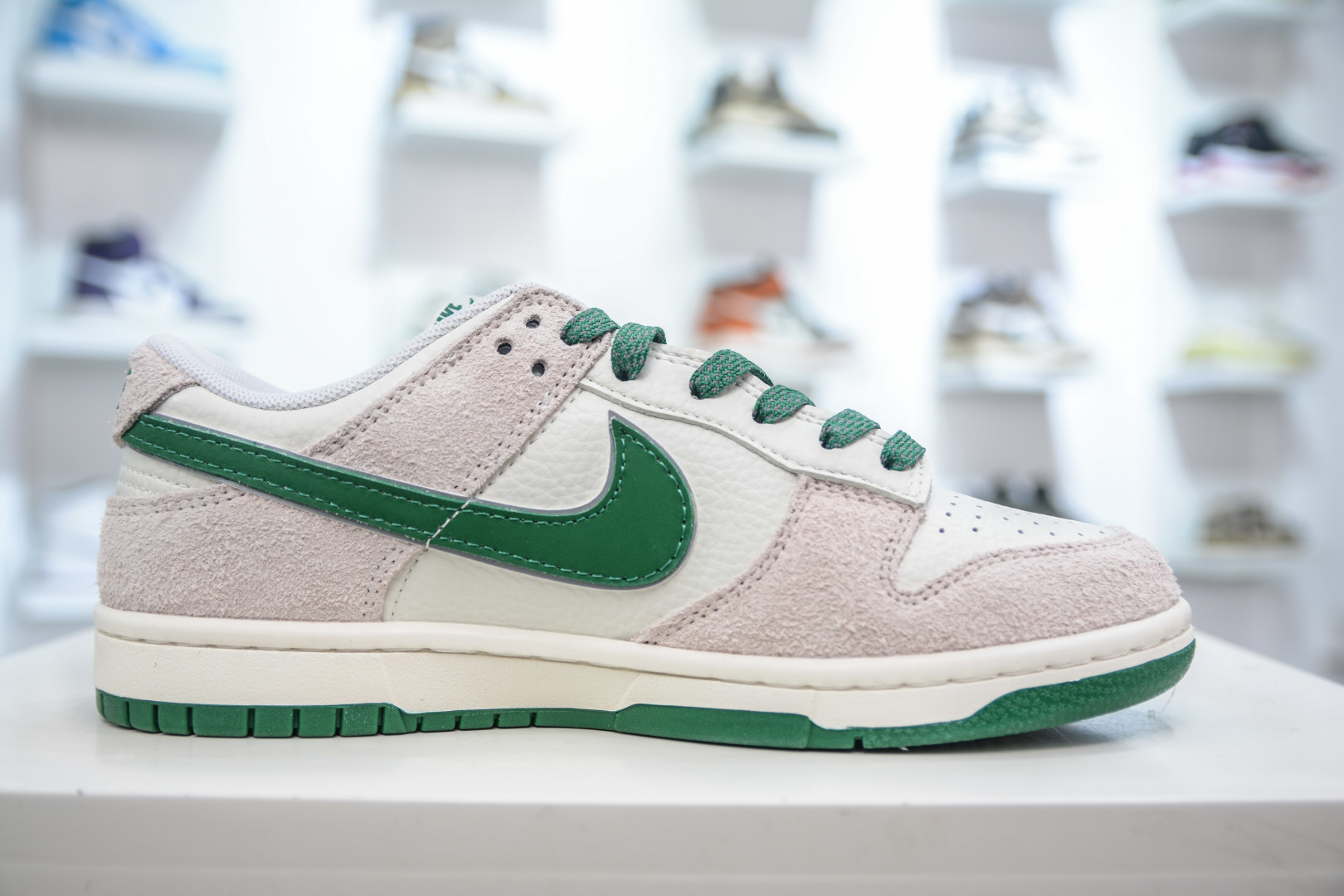 260 Nike SB Dunk Low x Stussy 斯图西联名-白灰绿 FX1588-305