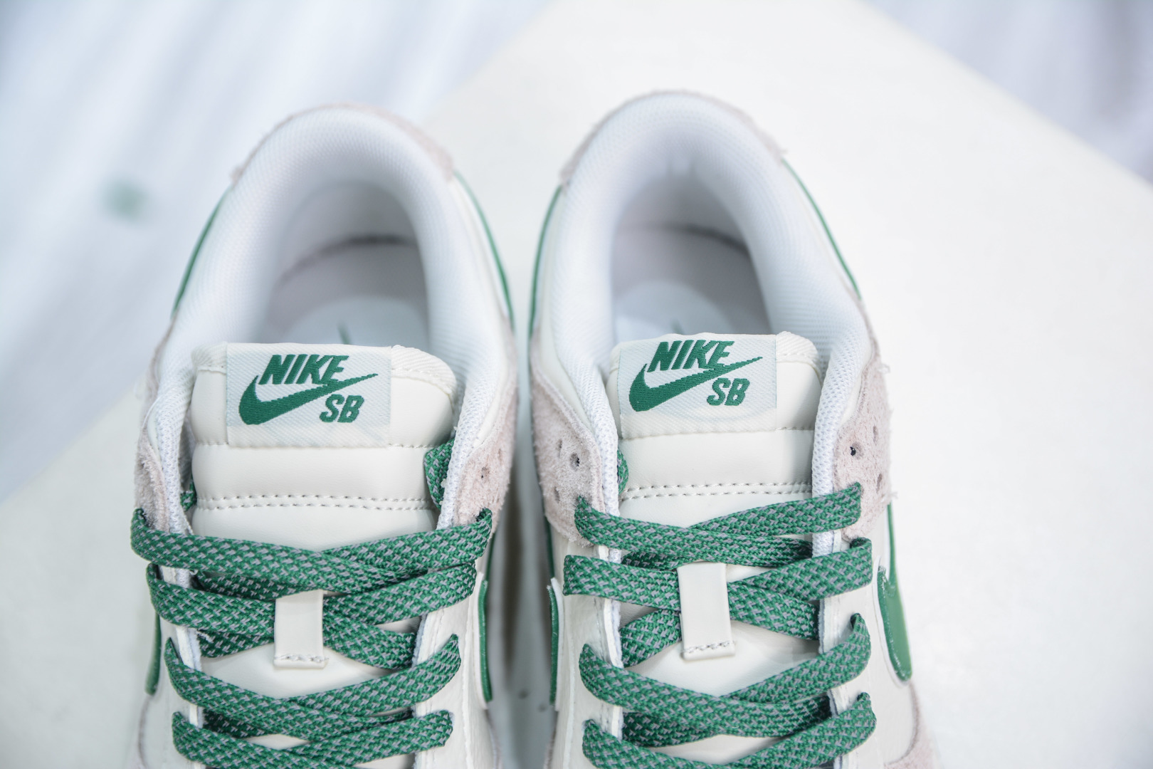 260 Nike SB Dunk Low x Stussy 斯图西联名-白灰绿 FX1588-305