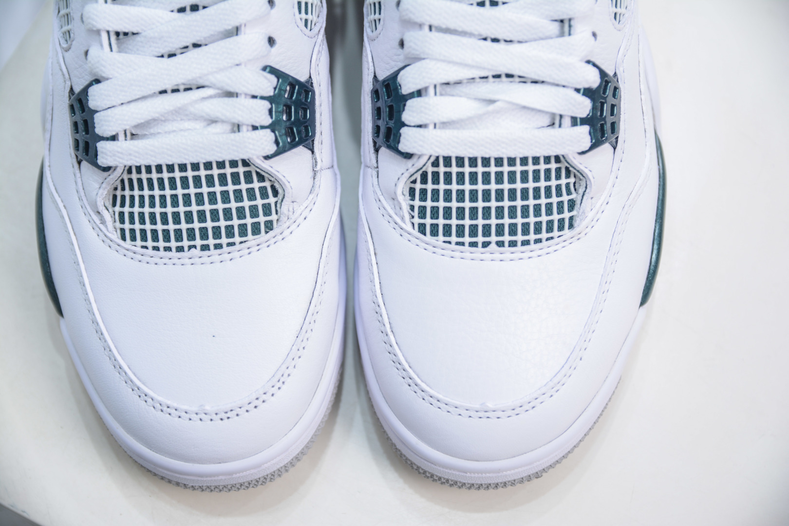 OG纯原 Air Jordan AJ4 Retro 氧化白绿 FQ8138-103