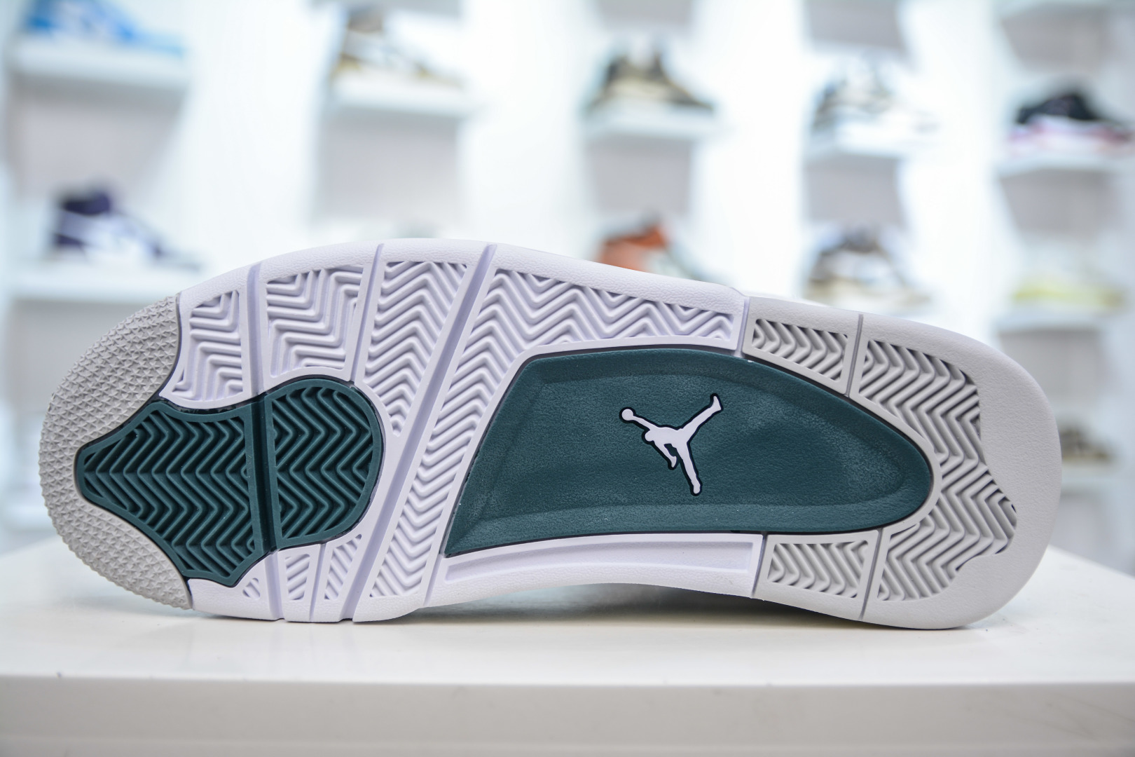 OG纯原 Air Jordan AJ4 Retro 氧化白绿 FQ8138-103