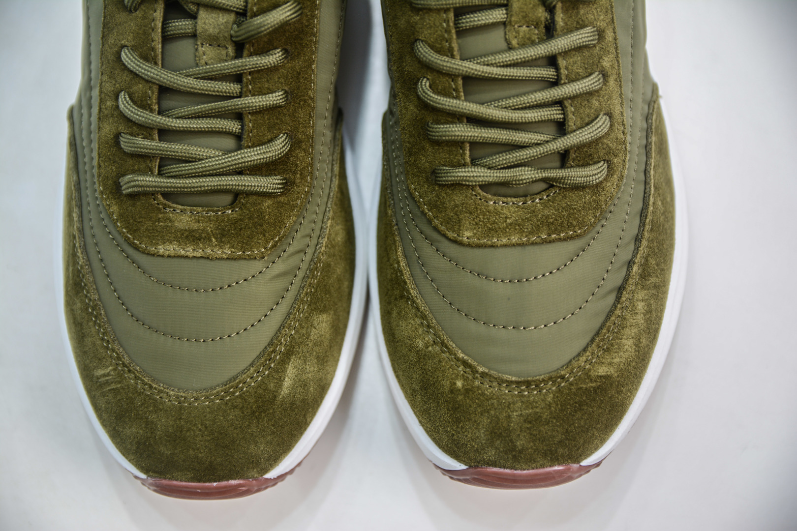 Loro Piana Men's Olive Green Leather Sneakers - Casual Comfort & Style 9 cmp i1746735052333 9673 0 8