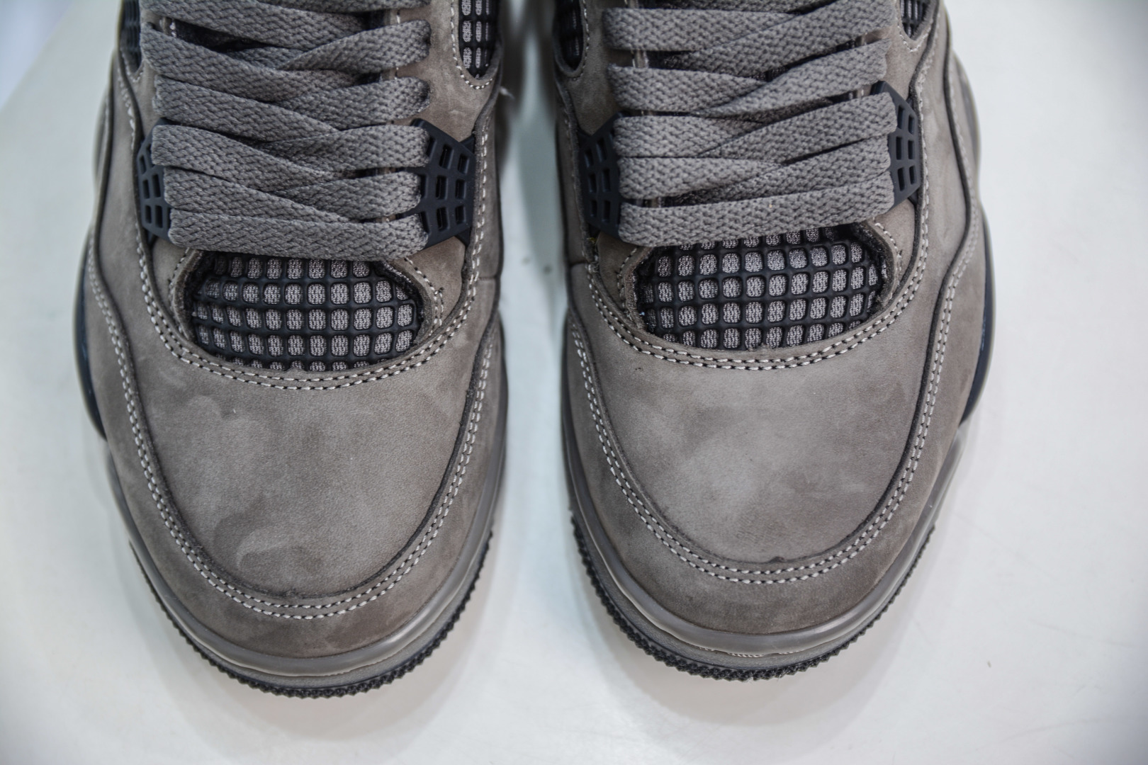 Travis Scott x Air Jordan 4 Retro 'Cave Stone' Limited Edition Sneakers 9 cmp i1746735232200 6554 0 8