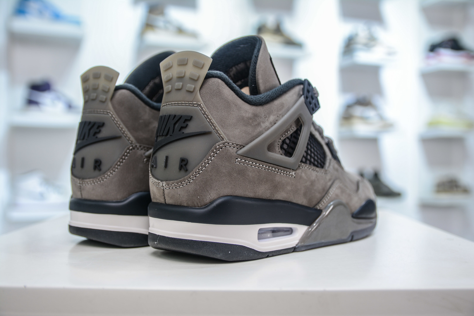 Travis Scott x Air Jordan 4 Retro 'Cave Stone' Limited Edition Sneakers 6 cmp i1746735234990 3086 0 5