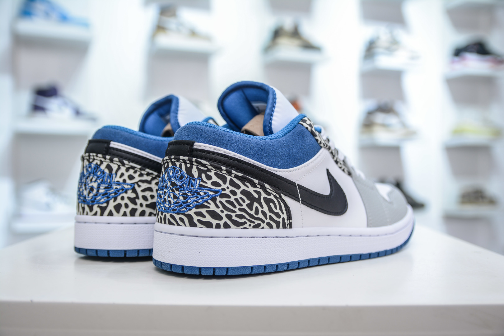 Air Jordan 1 Low 'Cracked Leather' White Blue Men's Shoe DM1199-140 6 cmp i1746735479280 353 0 5