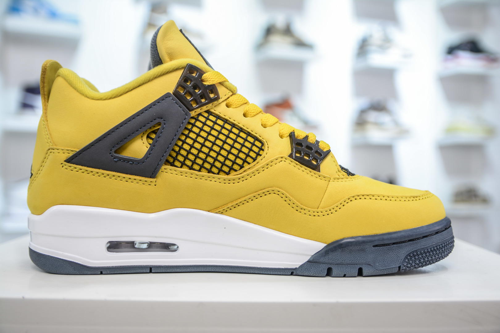 450 OG纯原 Air Jordan AJ4 ”Tour Yellow” 电母 黑黄 CT8527-700