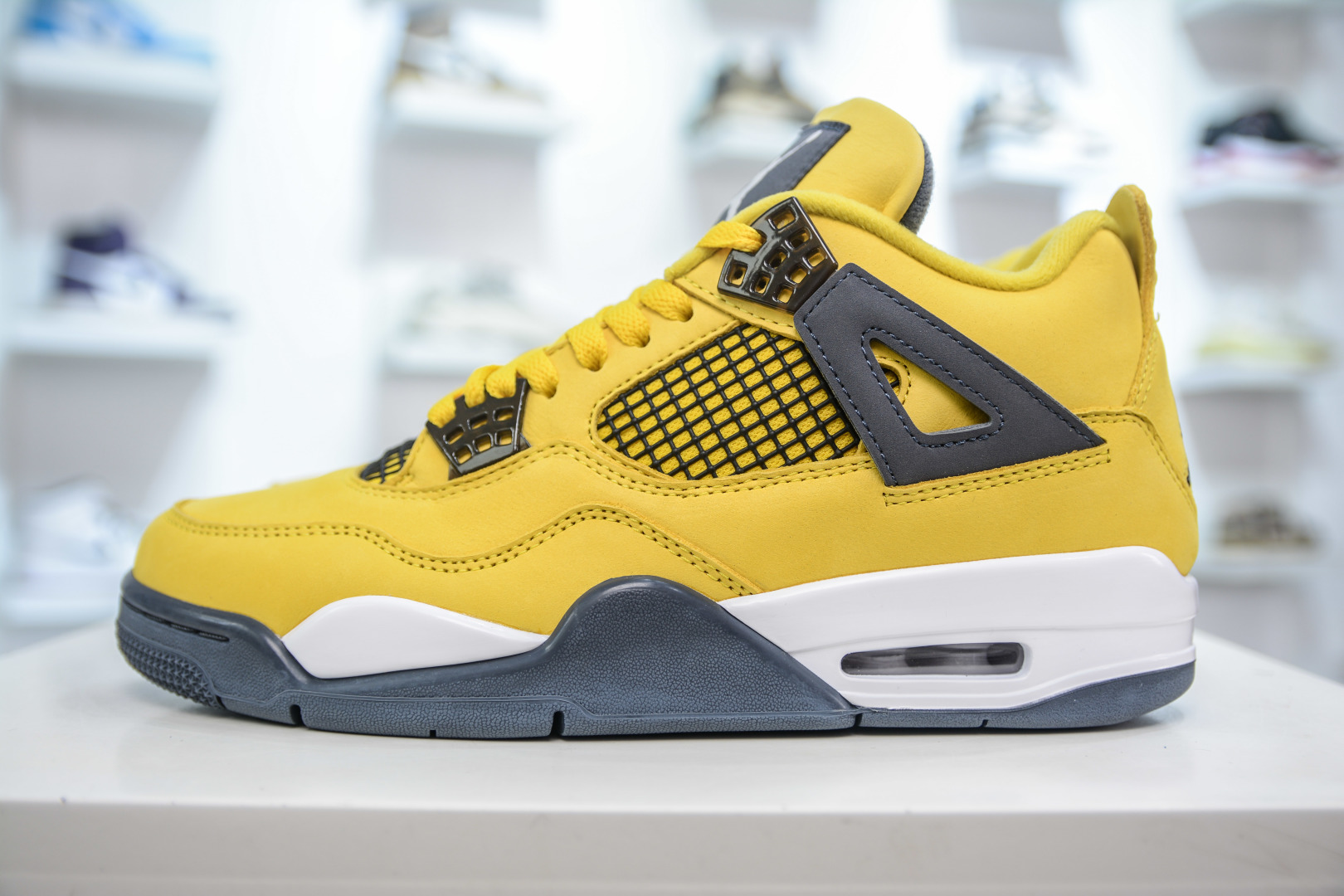450 OG纯原 Air Jordan AJ4 ”Tour Yellow” 电母 黑黄 CT8527-700