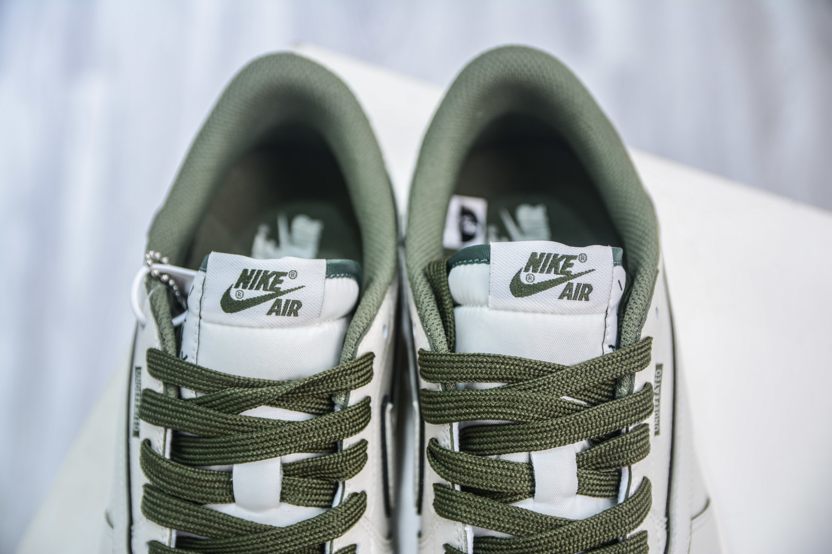 270 TS x Air Jordan AJ1 Low x UNDEFEATED UND联名-白绿 倒钩低帮联名定制配色 DF1845-535