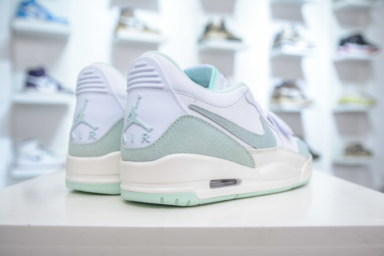 240 Air Jordan Legacy AJ312 低帮 白薄荷绿 FQ7827-103