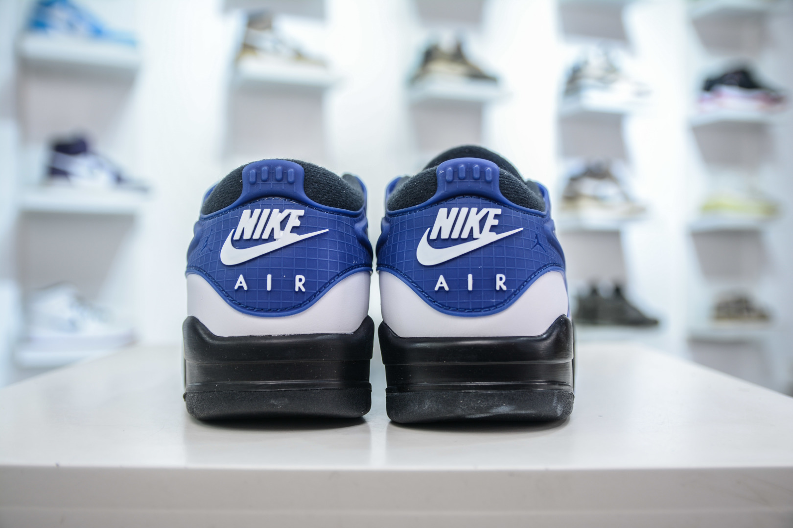240 F版 Air Jordan AJ4 RM 重制版低帮复古篮球鞋 黑蓝 FQ7939-140