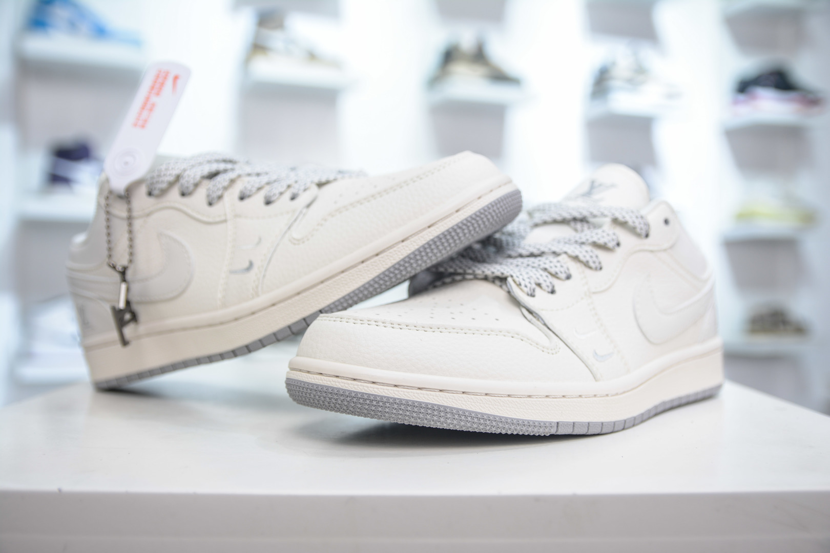 Air Jordan 1 Low x Louis Vuitton Custom - Beige Leather Sneakers 4 cmp i1746903059780 1613 0 3
