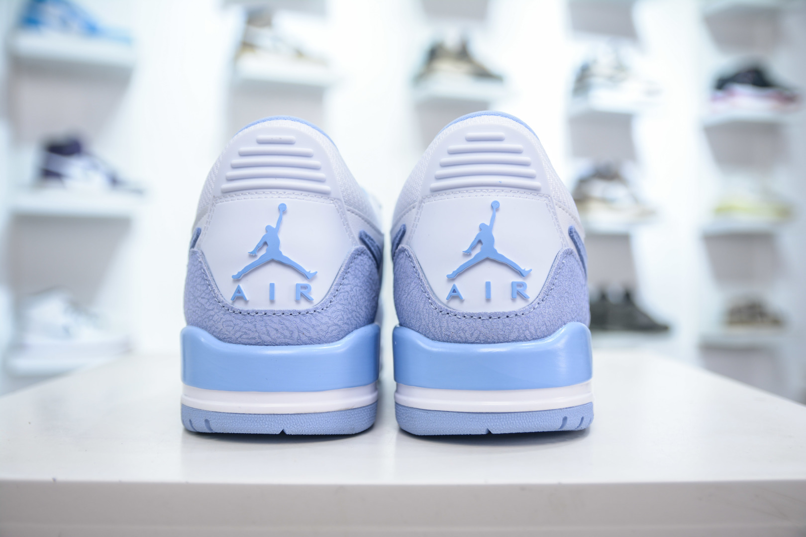 240 Air Jordan Legacy AJ312 低帮 白蓝 FQ7827-104