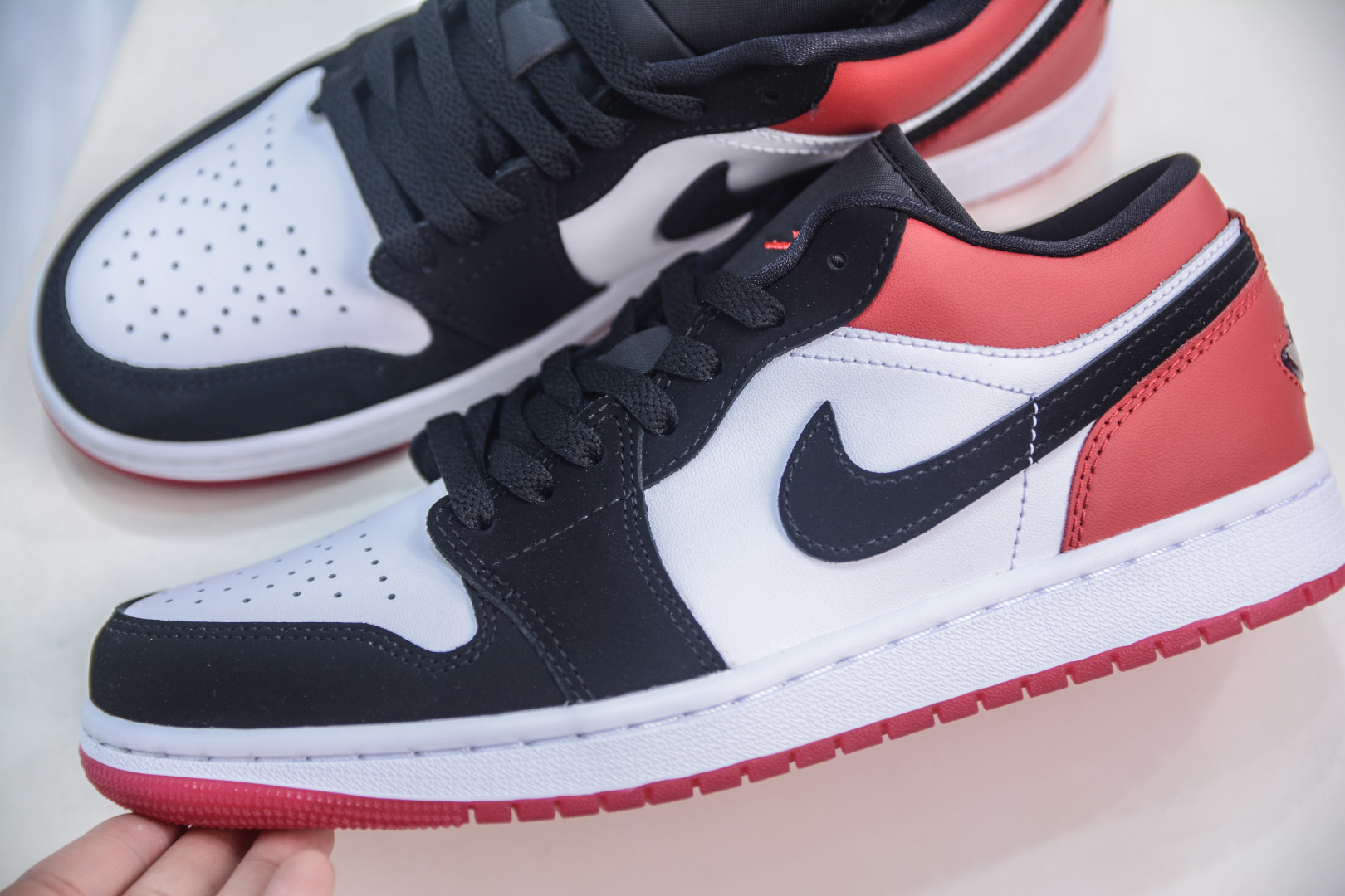 Air Jordan 1 Low Black Toe - Iconic Style, Unmatched Comfort 7 cmp i1746903350207 23 0 6
