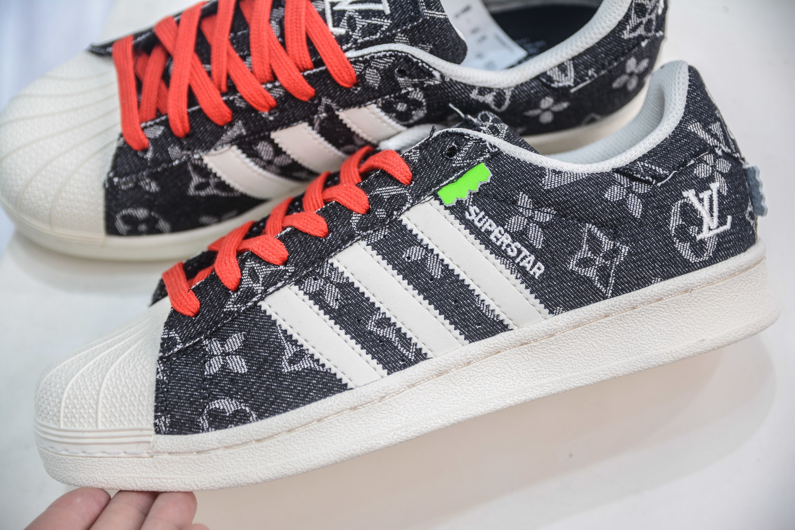 180 LV x AD Originals Superstar 黑白牛仔老花 贝壳头 IG1988