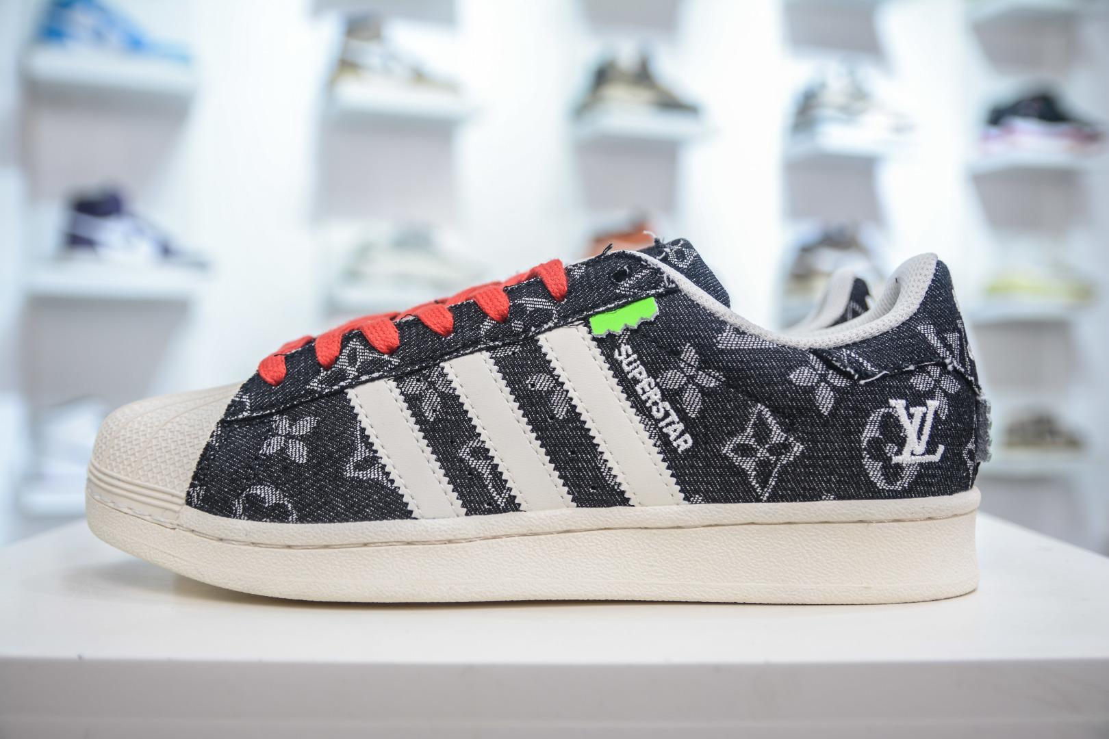 180 LV x AD Originals Superstar 黑白牛仔老花 贝壳头 IG1988
