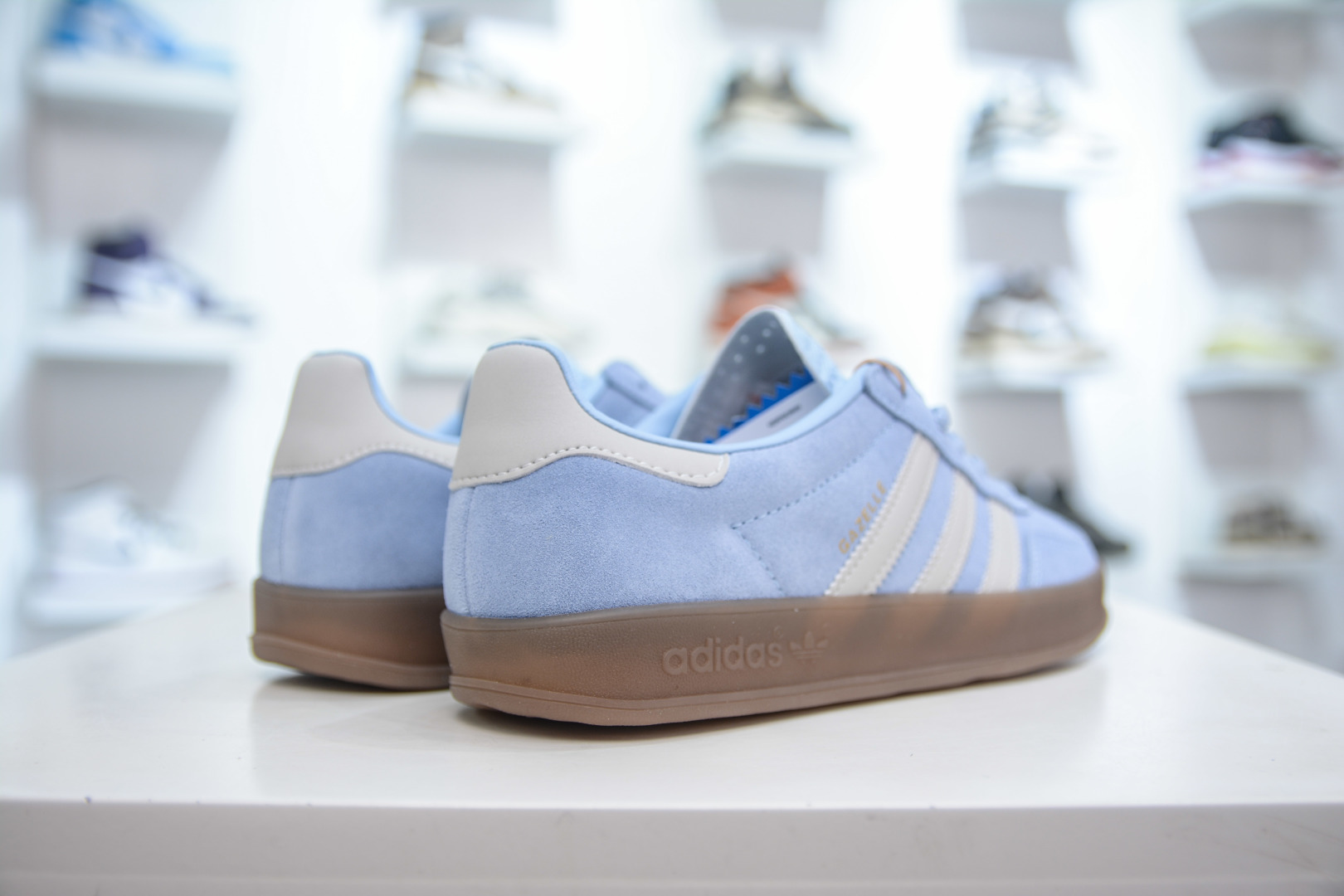 Adidas Originals Gazelle Indoor Sneakers - Blue/White - Comfortable & Stylish 6 cmp i1746903463773 1700 0 5