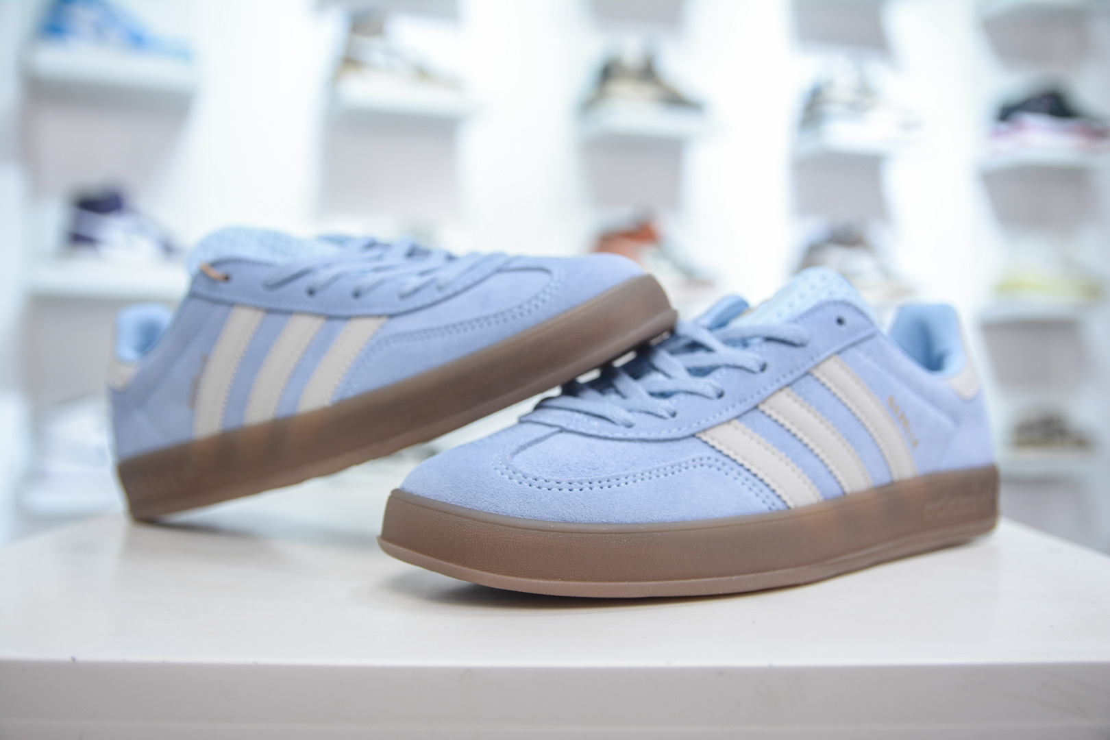 Adidas Originals Gazelle Indoor Sneakers - Blue/White - Comfortable & Stylish 4 cmp i1746903463775 3116 0 3