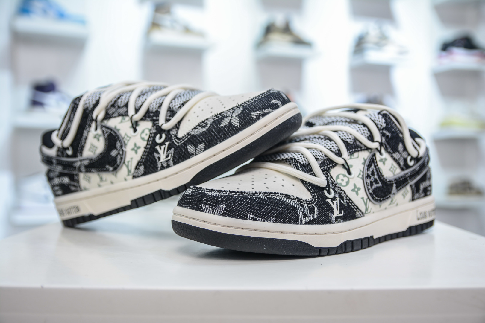 300 Nike SB Dunk Low x Louis Vuitton LV联名-黑白牛仔绑带 YX5066-320