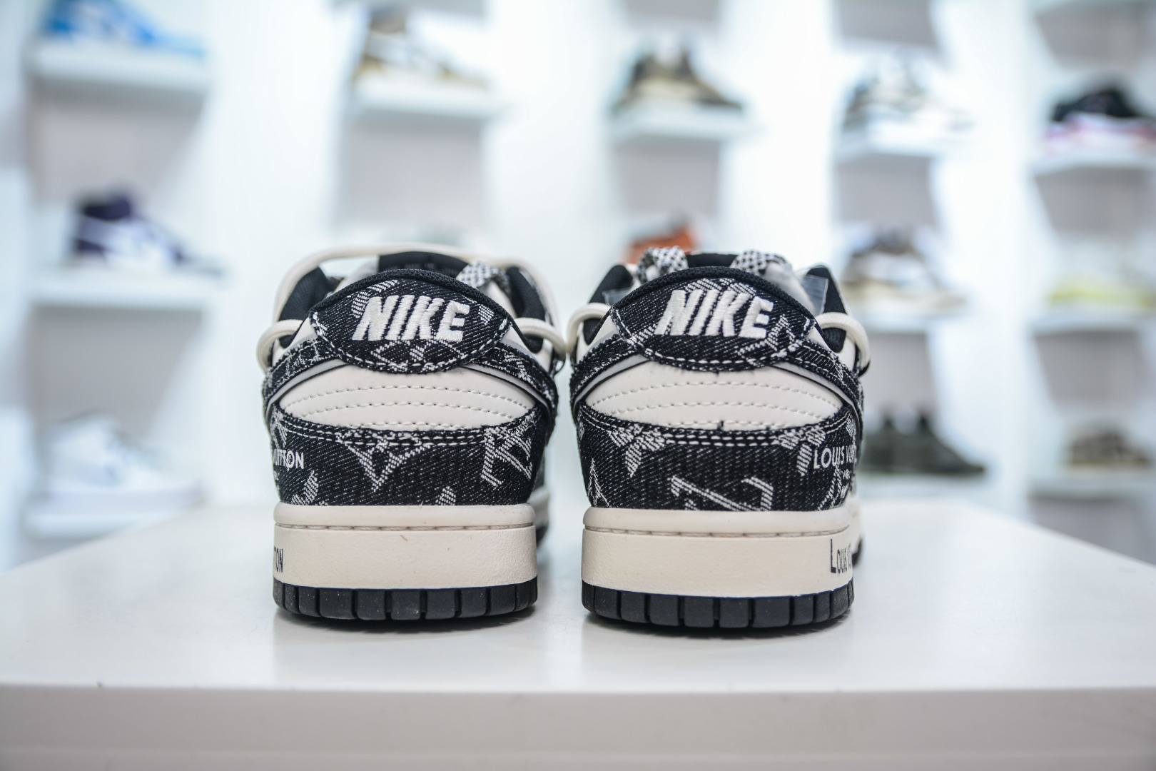 300 Nike SB Dunk Low x Louis Vuitton LV联名-黑白牛仔绑带 YX5066-320