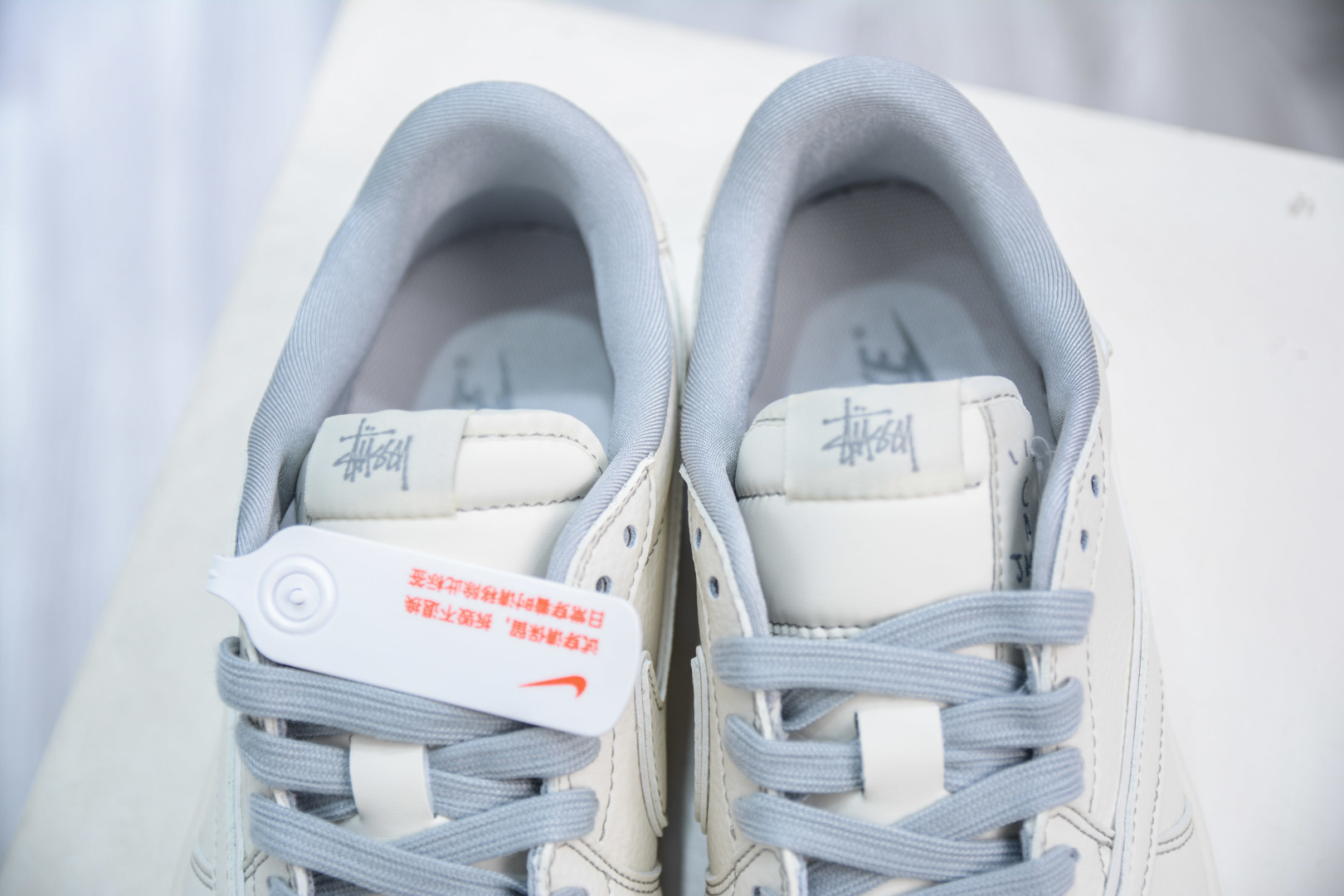 270 TS x Air Jordan x Stussy AJ1 Low 倒钩低帮联名斯图西-米灰火焰 ZH2598-228
