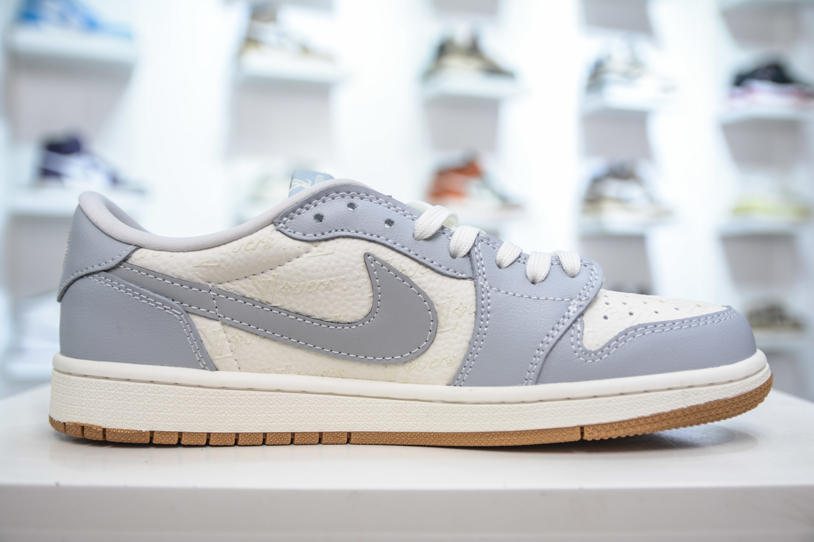 270 TS x Air Jordan x Louis Vuitton AJ1 Low 倒钩低帮LV联名-白灰生胶 XS2024-057