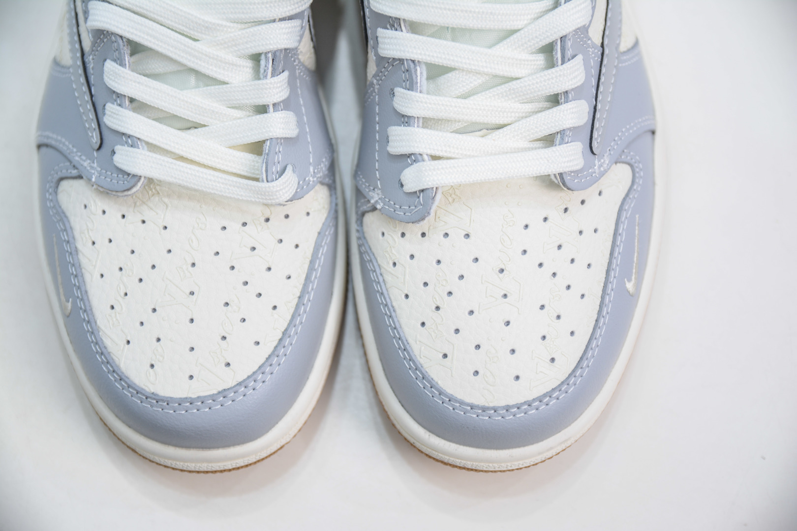 270 TS x Air Jordan x Louis Vuitton AJ1 Low 倒钩低帮LV联名-白灰生胶 XS2024-057