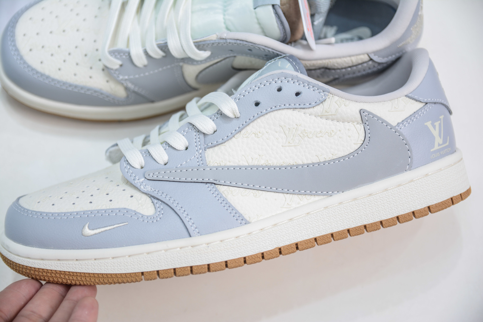 270 TS x Air Jordan x Louis Vuitton AJ1 Low 倒钩低帮LV联名-白灰生胶 XS2024-057