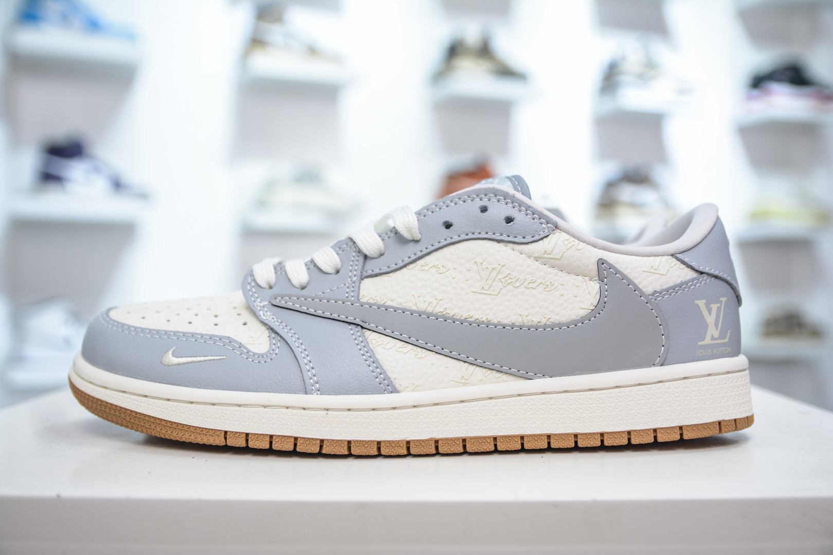 270 TS x Air Jordan x Louis Vuitton AJ1 Low 倒钩低帮LV联名-白灰生胶 XS2024-057