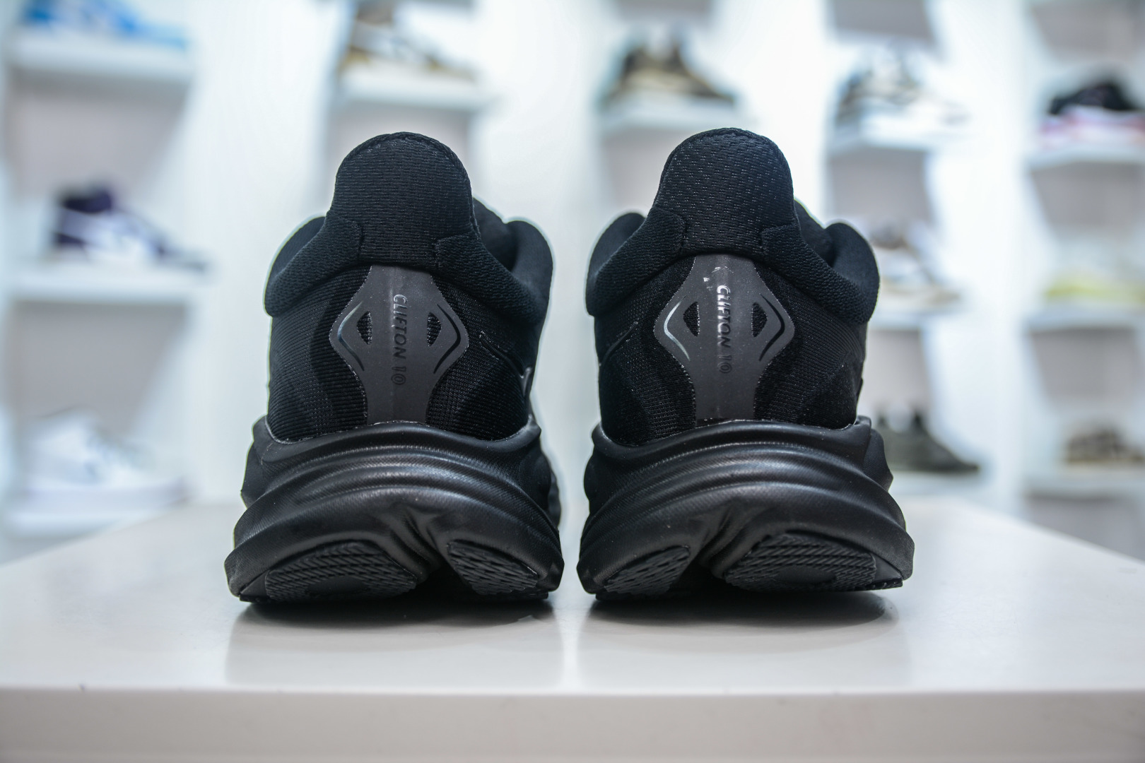 210 CS版 HOKA ONE ONE M CLIFTON 10 Low 克利夫顿10代系列低帮厚底网织轻量休闲运动慢跑鞋 1162030/WWG