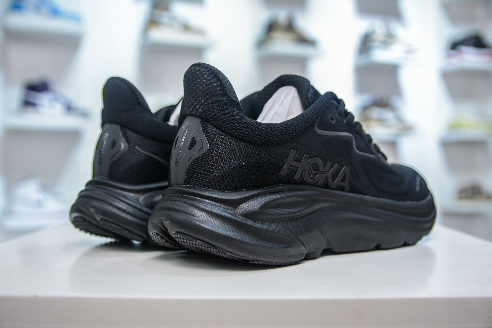 210 CS版 HOKA ONE ONE M CLIFTON 10 Low 克利夫顿10代系列低帮厚底网织轻量休闲运动慢跑鞋 1162030/WWG