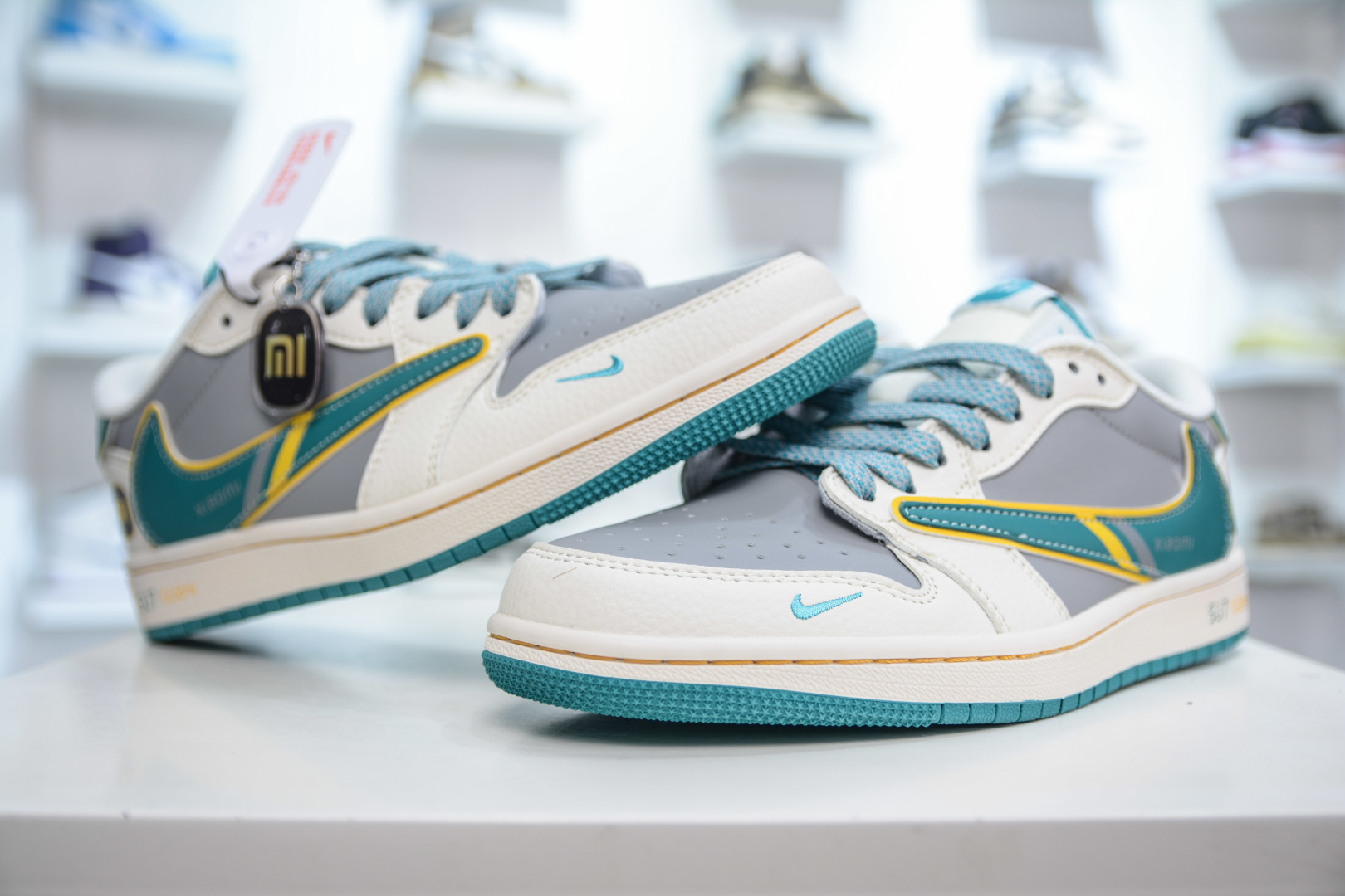 TS x Xiaomi x Air Jordan 1 Low 小米 SU7Ultru 倒钩低帮小米联名-海湾蓝 XX3168-163